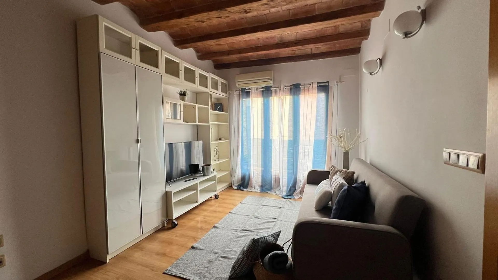 Apartments Near Ramblas - Only For Stays Over 32 Days Barcelona
