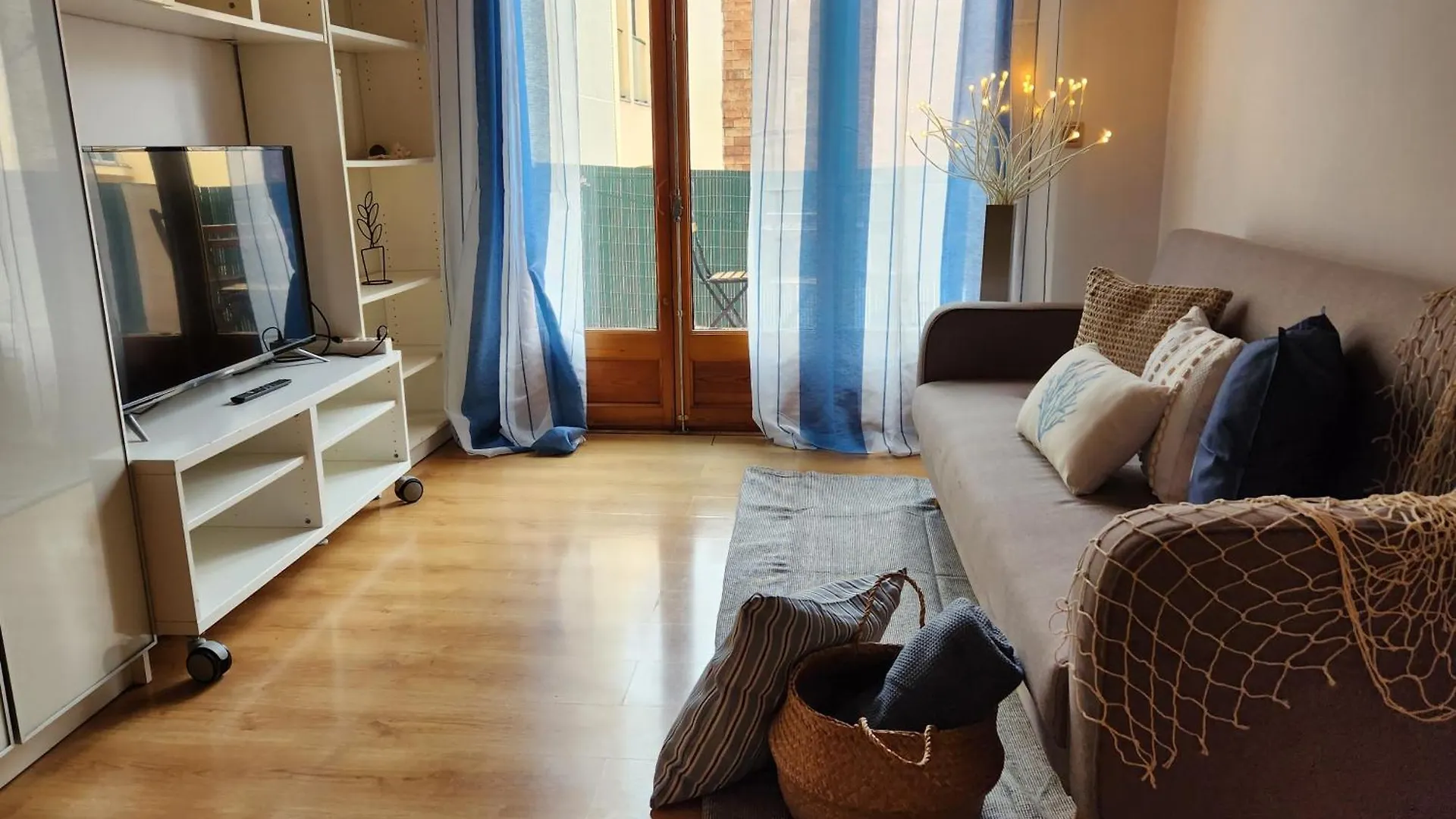 Apartments Near Ramblas - Only For Stays Over 32 Days Barcelona